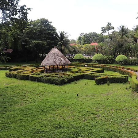 Hotel Mansion Del Rio Rio Dulce Town Zewnętrze zdjęcie