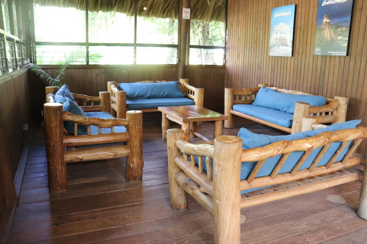 Hotel Mansion Del Rio Rio Dulce Town Zewnętrze zdjęcie